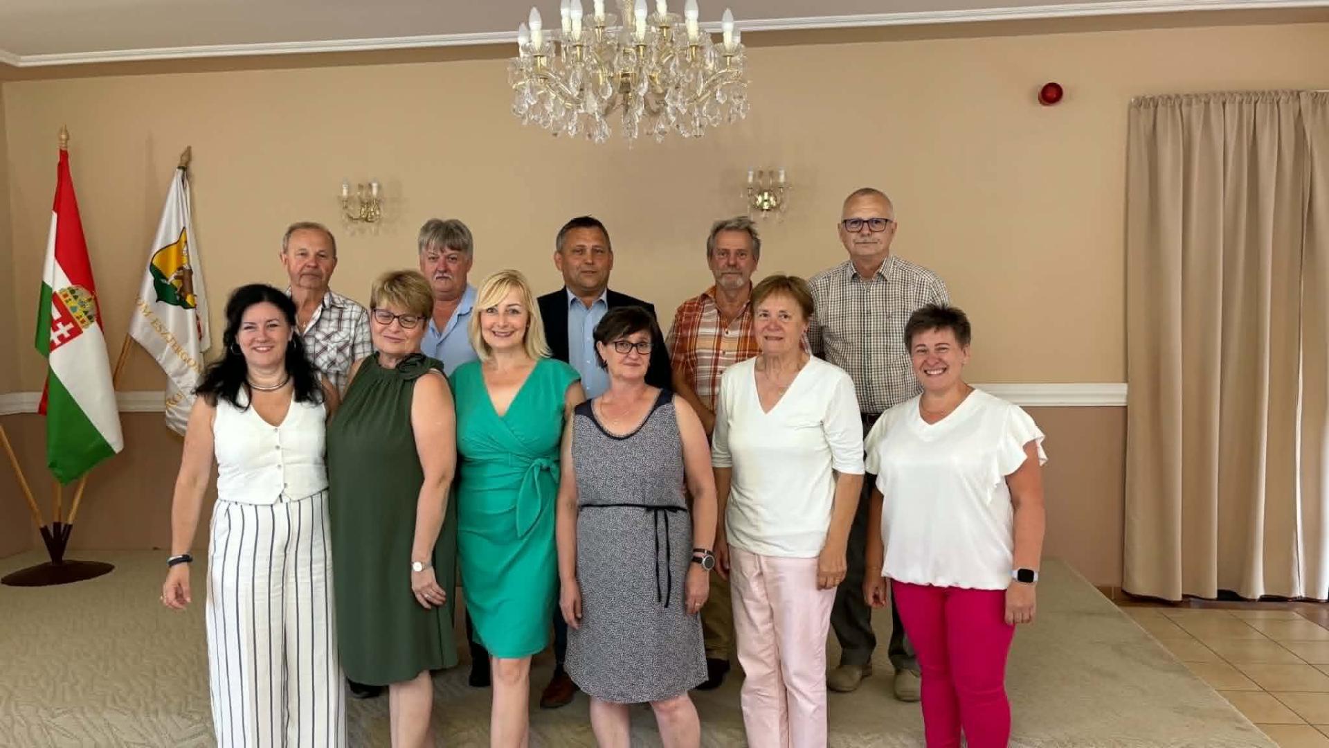 Csoportkép a meghívottakról